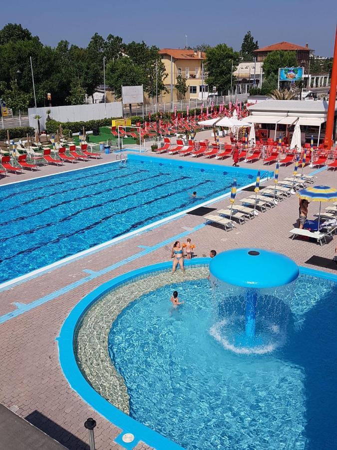 Hotel Monti Riccione Ngoại thất bức ảnh