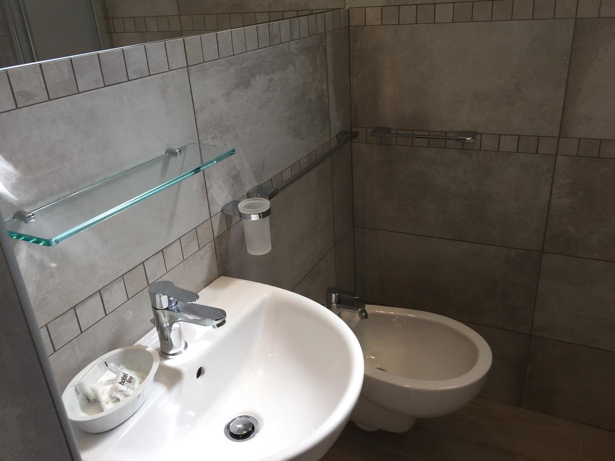Hotel Monti Riccione Ngoại thất bức ảnh