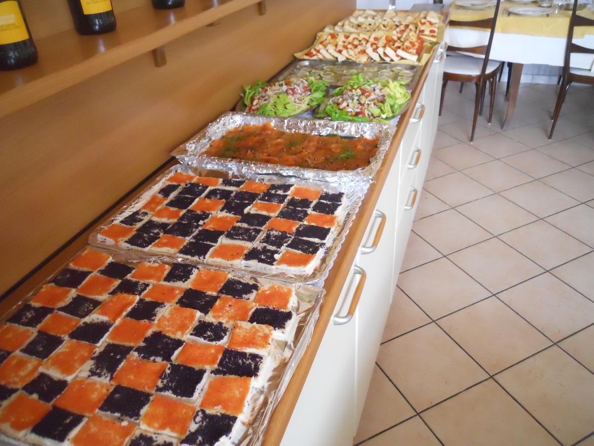 Hotel Monti Riccione Ngoại thất bức ảnh
