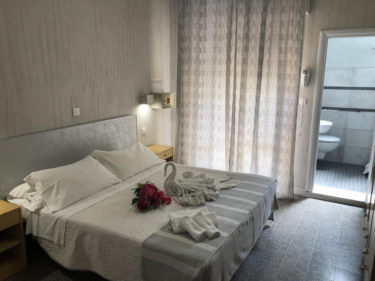 Hotel Monti Riccione Ngoại thất bức ảnh