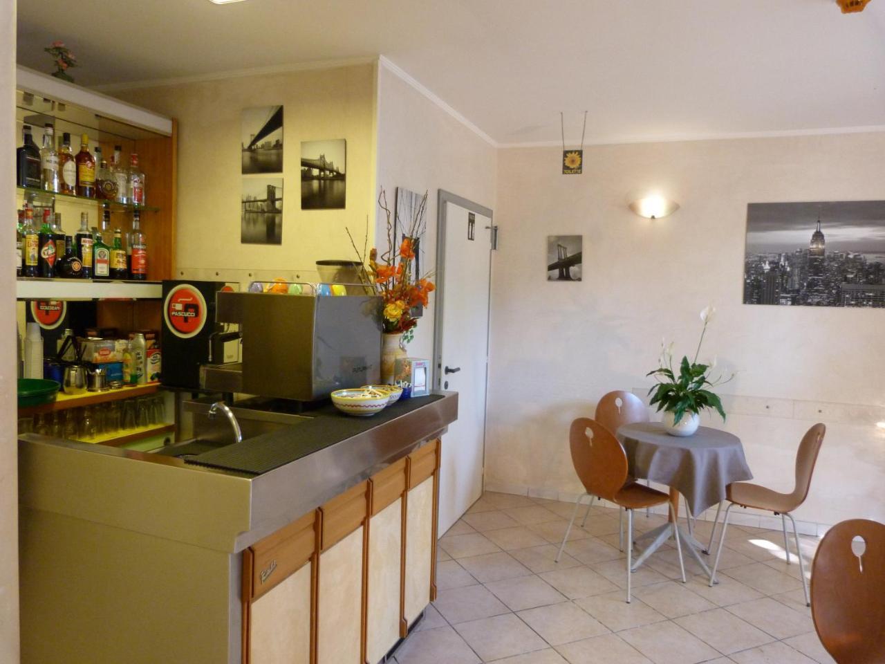 Hotel Monti Riccione Ngoại thất bức ảnh