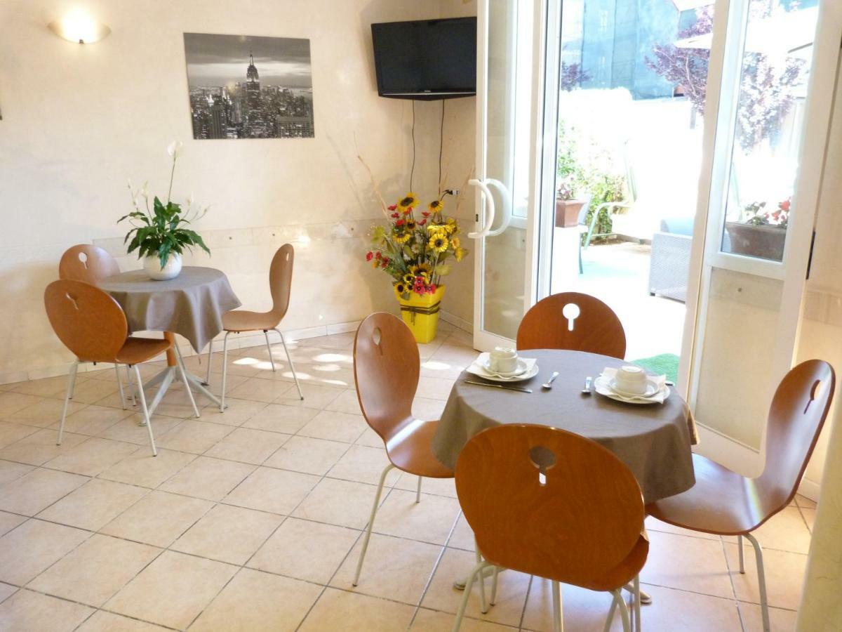 Hotel Monti Riccione Ngoại thất bức ảnh