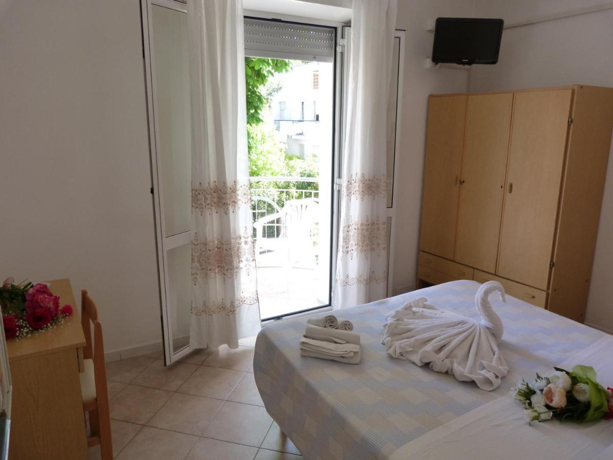 Hotel Monti Riccione Ngoại thất bức ảnh